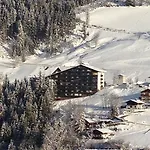 Alpendomizil Pia Apartman *